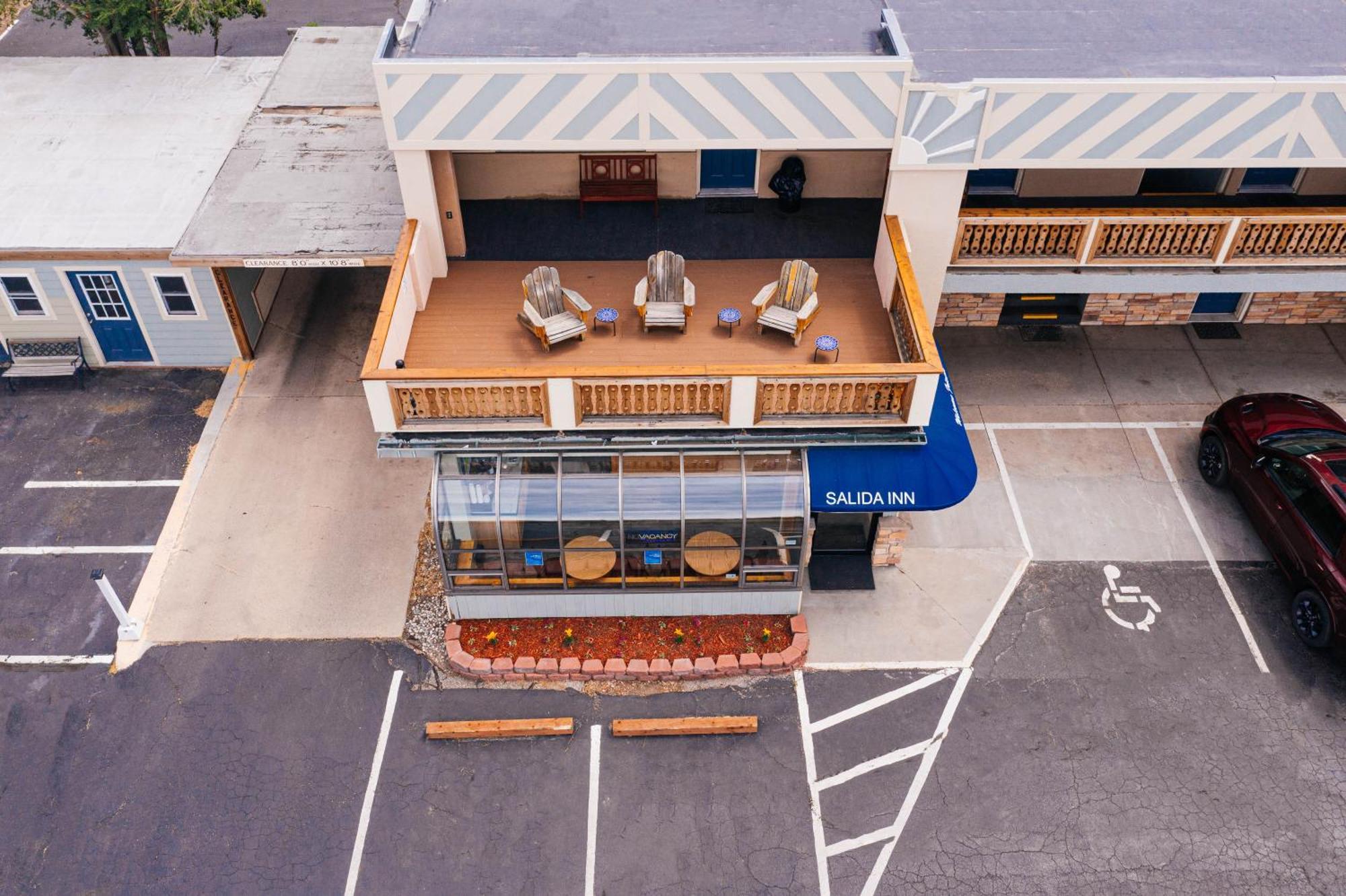 Salida Inn & Monarch Suites Ngoại thất bức ảnh